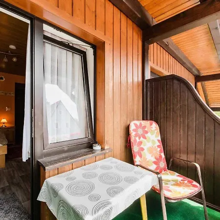 Haus Sabine - 1 Privatunterkunft *